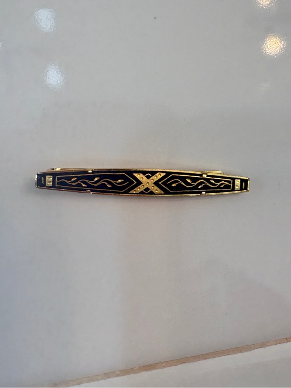 Vintage Black and Gold Tie Pin/Bar